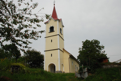 Ledinske Krnice - Cerkev sv. Ahaca