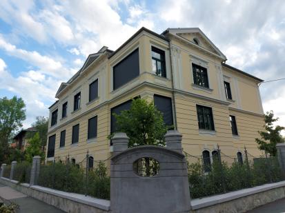 Ljubljana - Vila Veselova 17