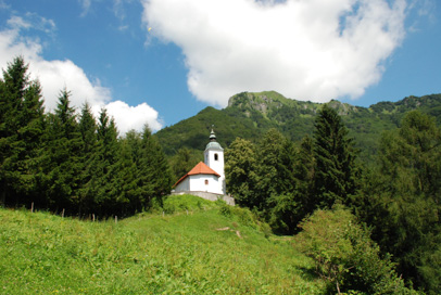 Bača pri Podbrdu - Cerkev sv. Lenarta