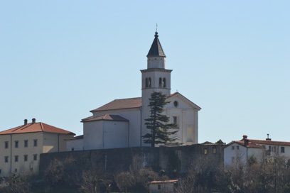 Vipavski Križ - Cerkev sv. Križa