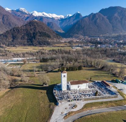 Volče pri Tolminu - Cerkev sv. Danijela