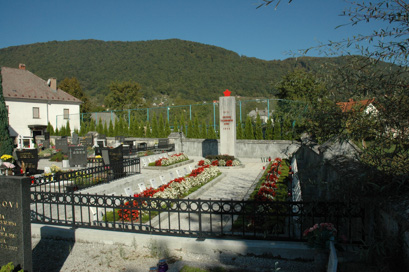 Vavta vas - Grobišče s spomenikom NOB