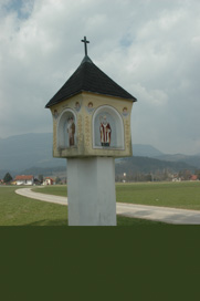 Loke pri Mozirju - Znamenje