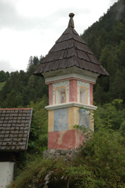Robanov Kot - Znamenje na Bevškovi domačiji