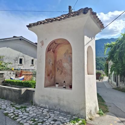 Kobarid - Znamenje v Šarfovi ulici