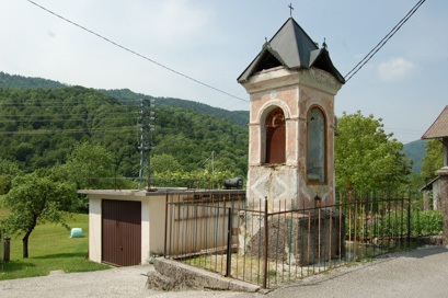 Kneža - Znamenje pri hiši Kneža 5