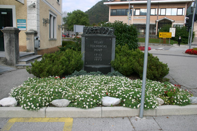 Tolmin - Spomenik tolminskemu kmečkemu puntu
