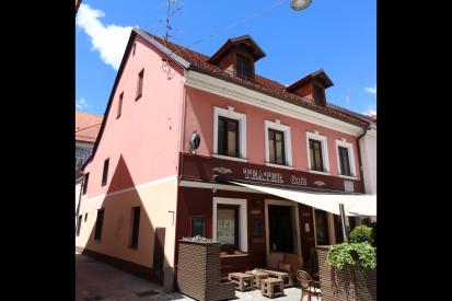 Kranj - Hiša Glavni trg 8