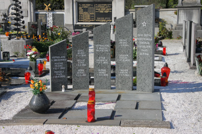 Kamnik - Grobišče talcev na starem pokopališču
