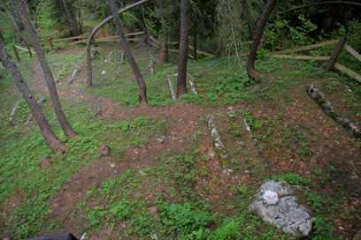 Vršič - Grobišče 63 ruskih vojnih ujetnikov pod Erjavčevo kočo