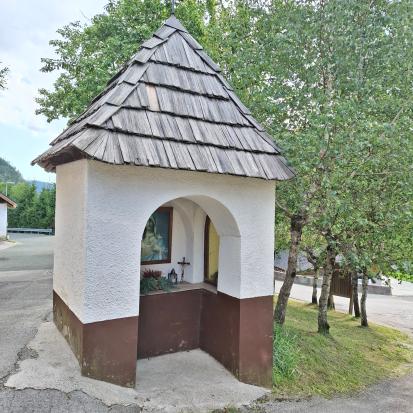 Planina pod Golico - Kapelica ob križišču