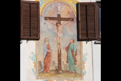 Rodine - Freska na hiši Rodine 9