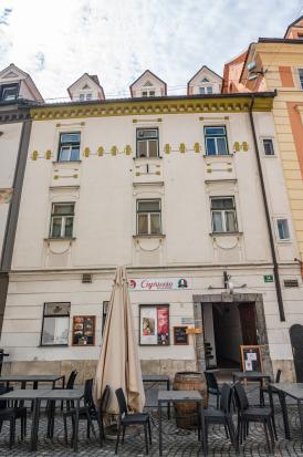 Ljubljana - Hiša Ciril Metodov trg 14