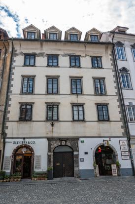 Ljubljana - Hiša Ciril Metodov trg 20