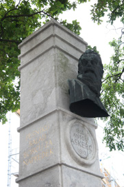 Ljubljana - Spomenik Antonu Aškercu