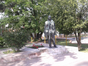 Ljubljana - Spomenik Tonetu Tomšiču