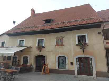 Škofja Loka - Hiša Cankarjev trg 2