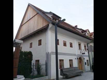 Škofja Loka - Hiša Spodnji trg 11