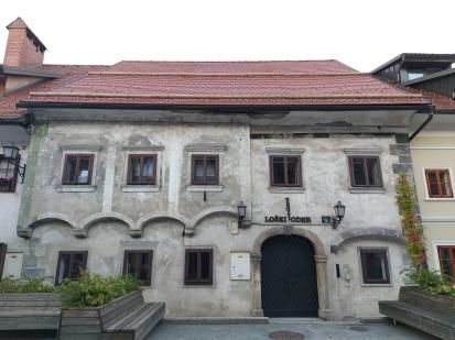 Škofja Loka - Gledališče Spodnji trg 14