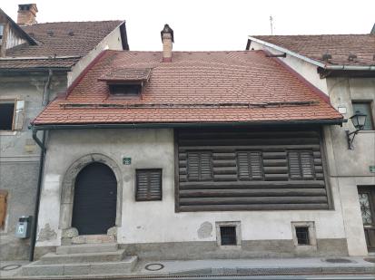 Škofja Loka - Hiša Spodnji trg 22