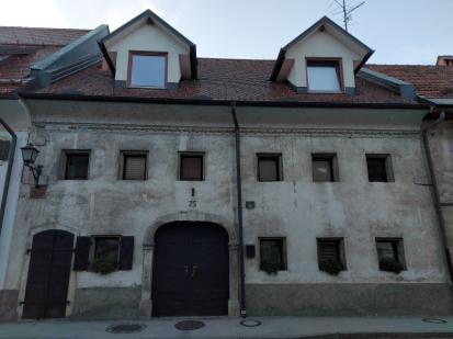 Škofja Loka - Hiša Spodnji trg 25