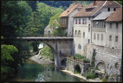 Škofja Loka - Kapucinski most s skulpturo Janeza Nepomuka