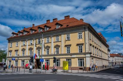 Ljubljana - Palača Krekov trg 10