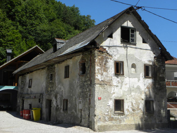 Železniki - Hiša Racovnik 8
