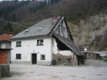 Železniki - Hiša Racovnik 10