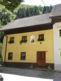 Železniki - Hiša Racovnik 33
