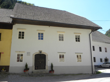 Železniki - Hiša Racovnik 34