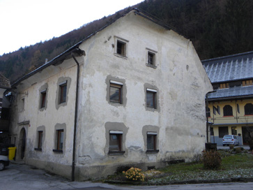 Železniki - Hiša Racovnik 37