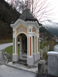 Železniki - Kapelica ob mostu Na Klovžah