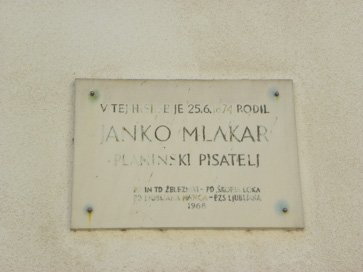 Železniki - Spominska plošča pisatelju Janku Mlakarju