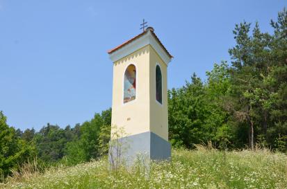 Kamnica ob Dravi - Znamenje pod Lucijinim bregom