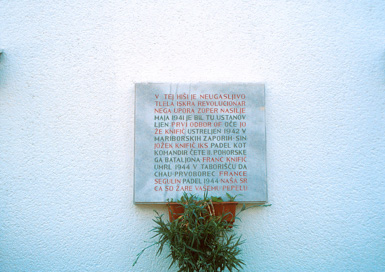 Ruše - Spominska plošča na Knifičevi domačiji