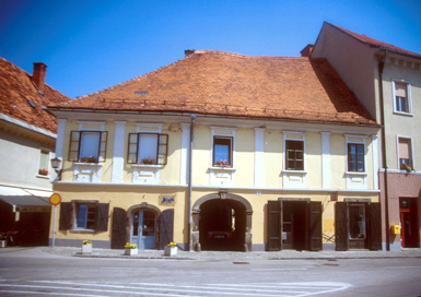Ptuj - Hiša Dravska 8