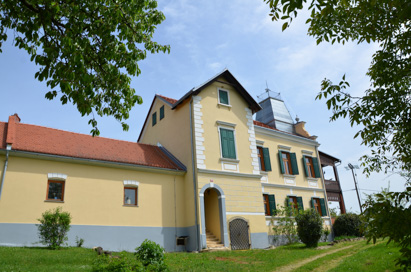 Črešnjevci - Koroščeva vila