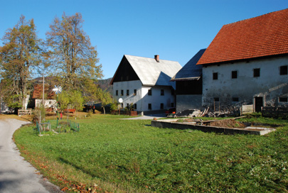 Vojsko nad Idrijo - Domačija V Krpciji