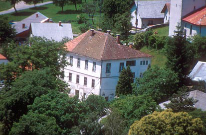 Veliko Tinje - Dom Jožeta Tomažiča