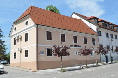 Brežice - Grajski hlevi Cesta prvih borcev 3