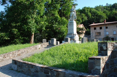 Dolanci - Spomenik baronu Čehovinu