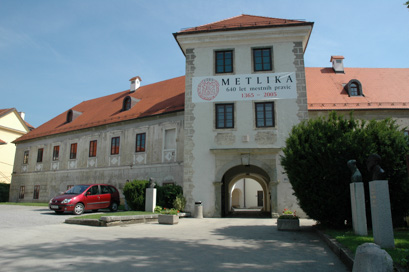 Metlika - Grad