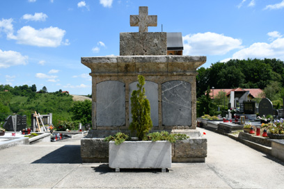 Pišece - Spomenik grofov Mosconov