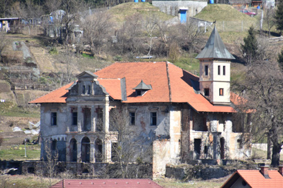Ravne na Koroškem - Dvorec Javornik
