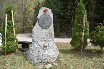 Podgora pri Kotljah - Spomenik NOB
