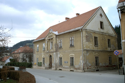 Prevalje - Hiša Na Fari 42