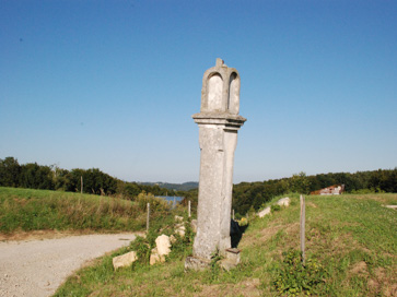 Spodnja Bačkova - Kužno znamenje
