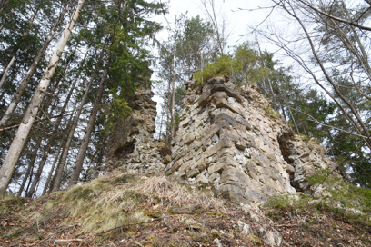 Gornji Dolič - Razvaline gradu Valdek