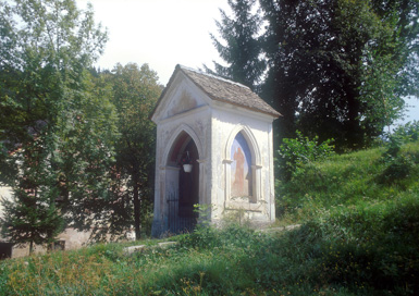 Srednji Dolič - Kapelica pri cerkvi sv. Florijana